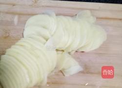 瘦肉炒土豆片的做法图解2