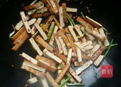 蒜苗炒香干的做法图解5