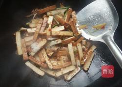 蒜苗炒香干的做法图解6