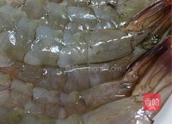 黄金凤尾虾的做法图解3