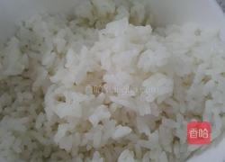 香辣大米锅巴的做法图解1