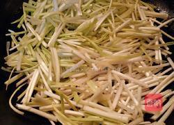 韭黄炒肉丝的做法图解6