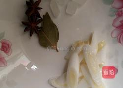 茭白红烧肉的做法图解2