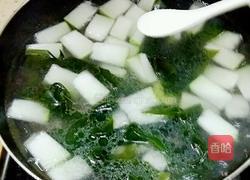 冬瓜海帶結(jié)湯的做法圖解6