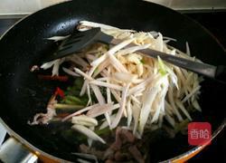 茭白炒肉丝的做法图解7
