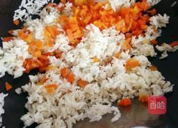 葱油胡萝卜炒饭的做法图解11