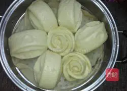 Illustration of how to make millet steamed buns 13