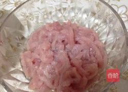 韭黄炒肉丝的做法图解2