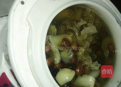银耳百合红豆汤的做法图解6