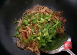 青椒炒腊鸡肉丝的做法图解10