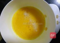宝宝辅食虾滑蒸蛋的做法图解2