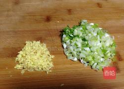 板栗莲藕肉丸的做法图解1