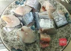 红烧鲅鱼五花肉的做法图解2