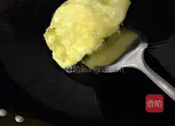 Illustration of how to make tomato, egg, cabbage and fried noodles 2