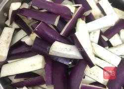 南雄酸笋炒茄子的做法图解3