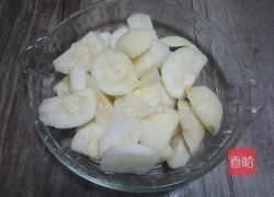 雪梨银耳羹的做法图解4