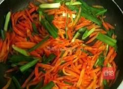 胡萝卜炒大蒜的做法图解5