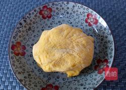 南瓜豆沙饼的做法图解2