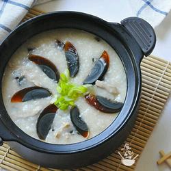 皮蛋瘦肉粥的做法[图]
