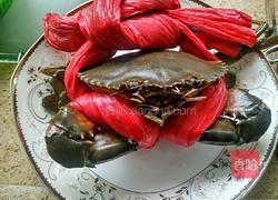 葱姜炒蟹的做法图解1