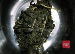 凉拌芝麻叶的做法图解3