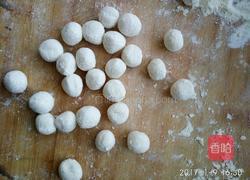 芹菜鸡蛋木耳饺子的做法图解10