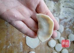 芹菜鸡蛋木耳饺子的做法图解13