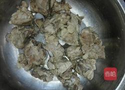 排骨乱炖的做法图解2