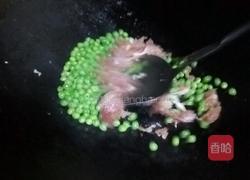 荷兰豆炒瘦肉的做法图解8