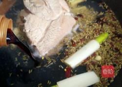 电饭煲酱肘子的做法图解5