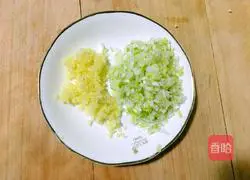 炸萝卜盒的做法图解2