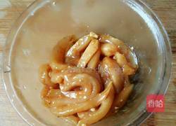 青椒蒜苗炒鸡丝的做法图解3