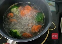 宝宝辅食鲜虾蔬菜饼的做法图解5