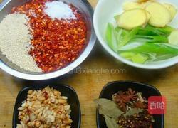 芝麻辣椒油的做法图解1