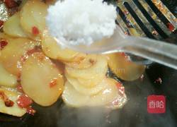 剁椒土豆片的做法图解9