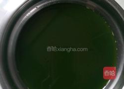 菠菜面条的做法图解2