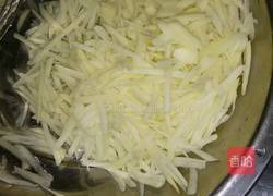 土豆丝炒肉丝的做法图解1