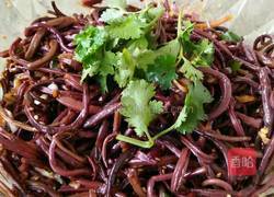 凉拌蕨菜的做法图解3