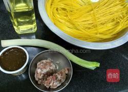 肉末酱香打卤面的做法图解1