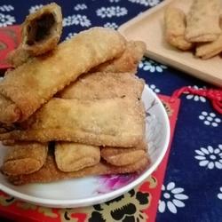 馄饨皮红豆沙春卷（年味）的做法[图]