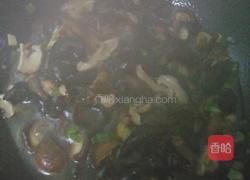 香菇炒木耳的做法图解13