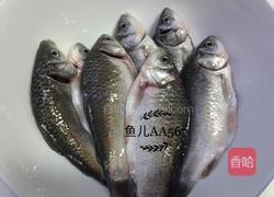 酥鲫鱼的做法图解2