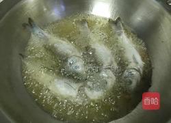 酥鲫鱼的做法图解3