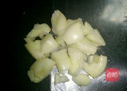 荷兰豆炒腊肠的做法图解3