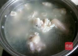 卤猪蹄的做法图解3