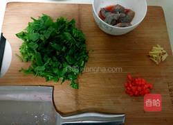 菠菜虾仁粥的做法图解2