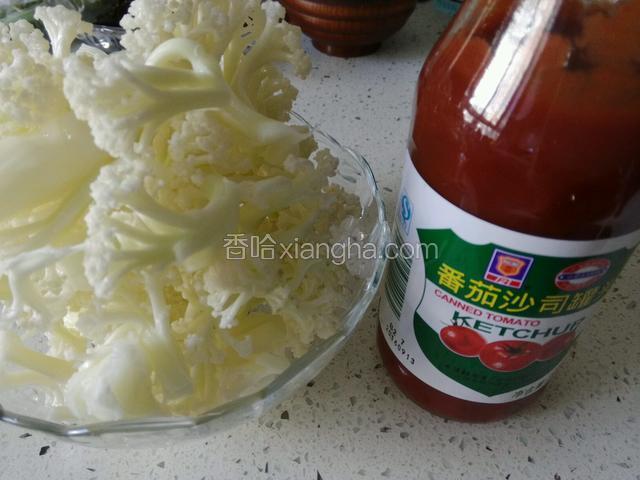 首先准备好全部食材；