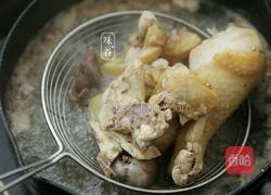 茶树菇无花果煲鸡汤的做法图解3