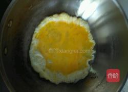 黄瓜木耳炒鸡蛋的做法图解2