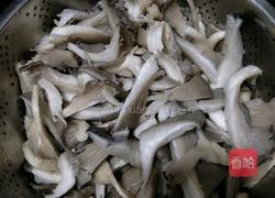 炸蘑菇的做法图解1